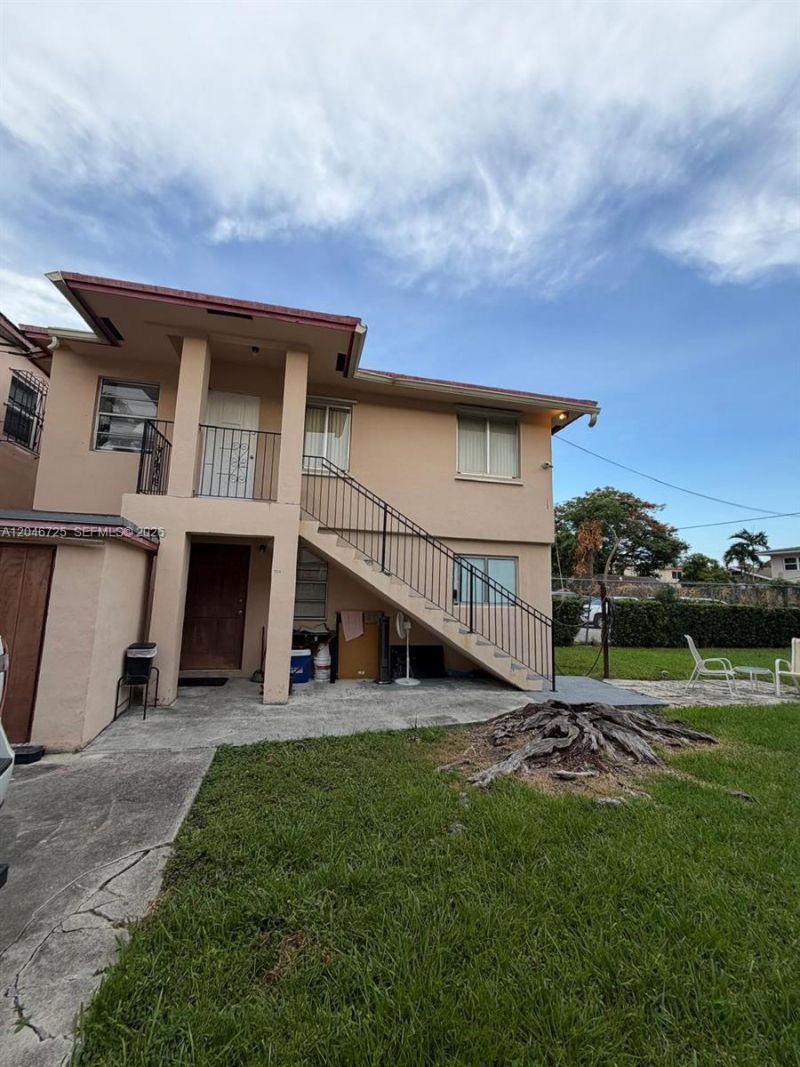 1036 NW 3rd St , Unit 2, Miami, FL 33128 Photo