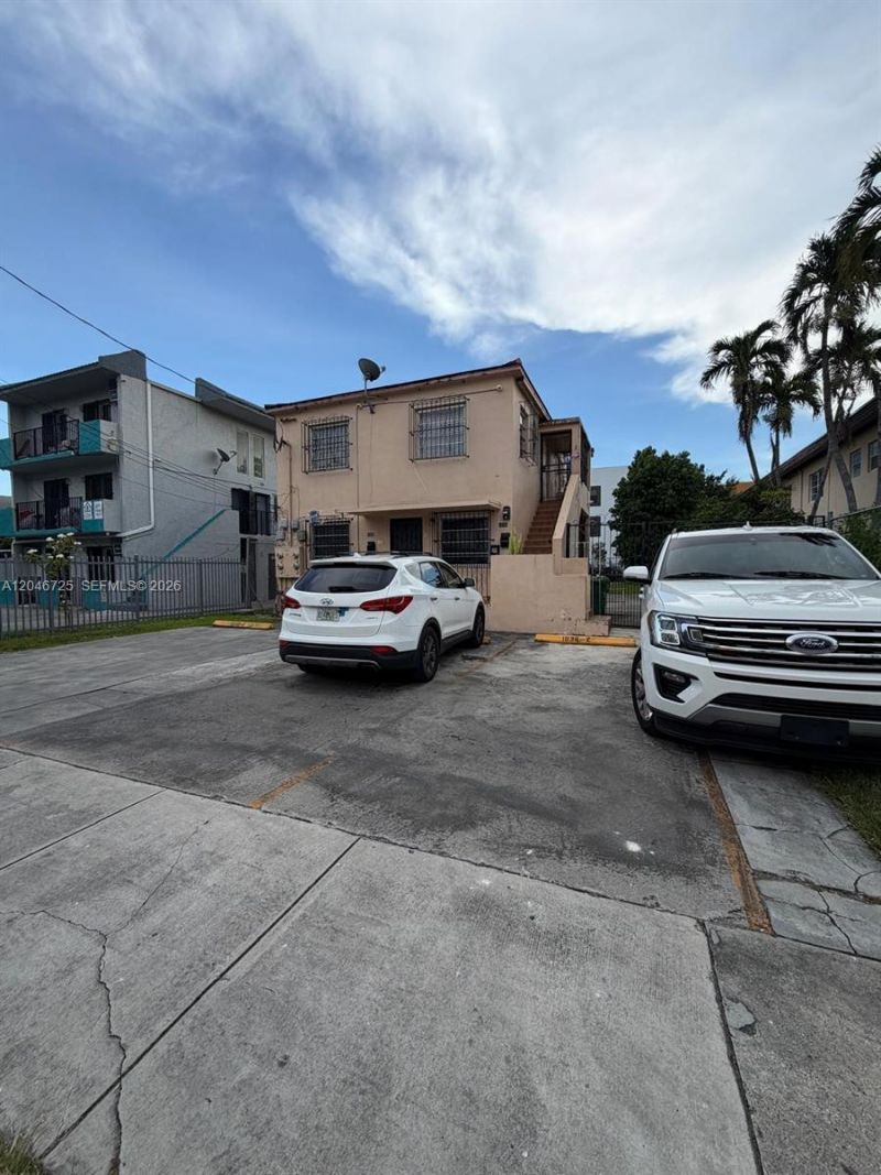 1036 NW 3rd St , Unit 2, Miami, FL 33128 Photo