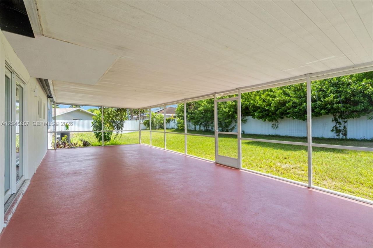 16700 SW 102nd Pl, Miami, FL 33157 Photo
