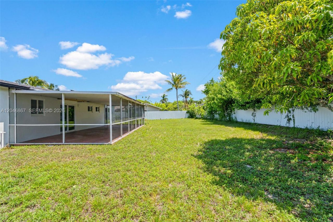 16700 SW 102nd Pl, Miami, FL 33157 Photo