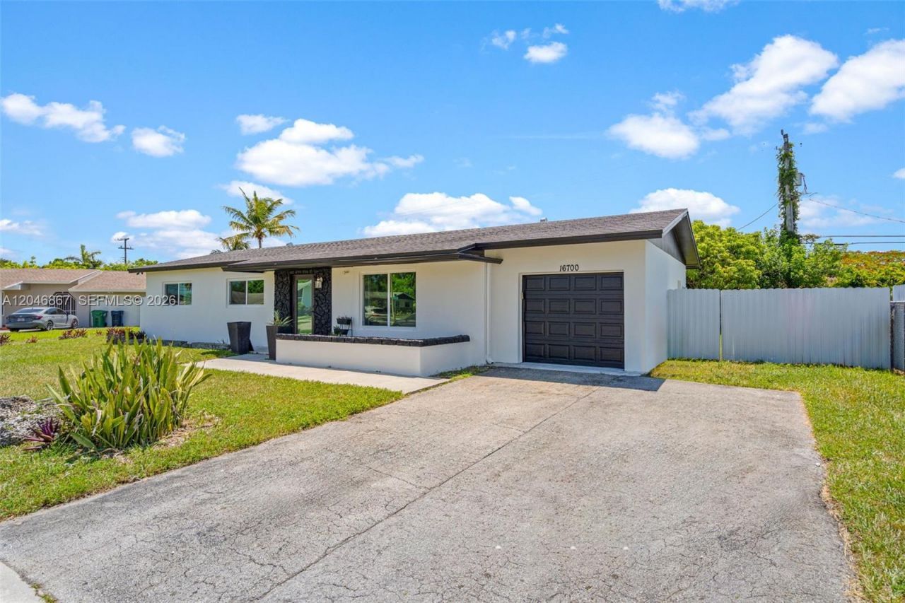 16700 SW 102nd Pl, Miami, FL 33157 Photo