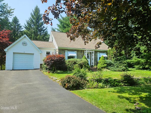 107 Skyway Drive, Glenville, NY 12302