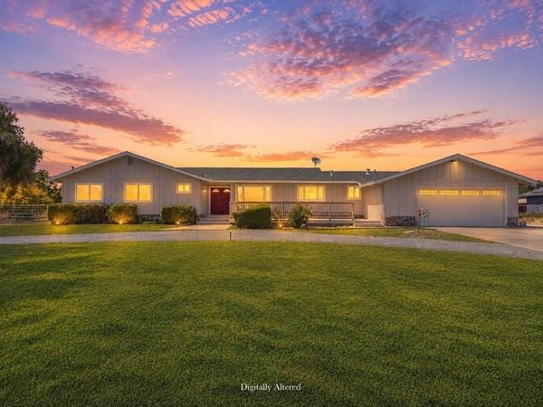 1135 Manning Court, San Martin, CA 95046