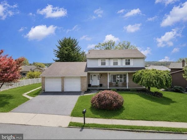 1804 ELMHURST DRIVE , WHITEHALL, PA 18052