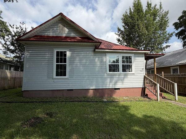 1205 S 11th Street, Gadsden, AL 35901