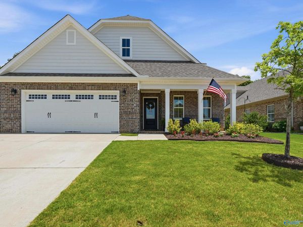 6533 SE Oak Meadow Drive, Owens Cross Roads, AL 35763