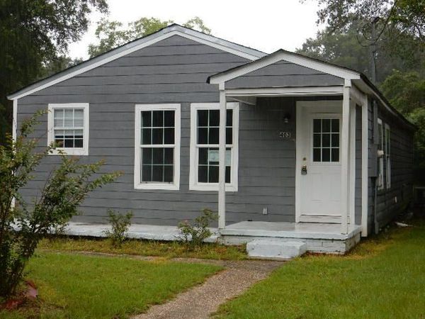 403 Klondyke St., Hattiesburg, MS 39401
