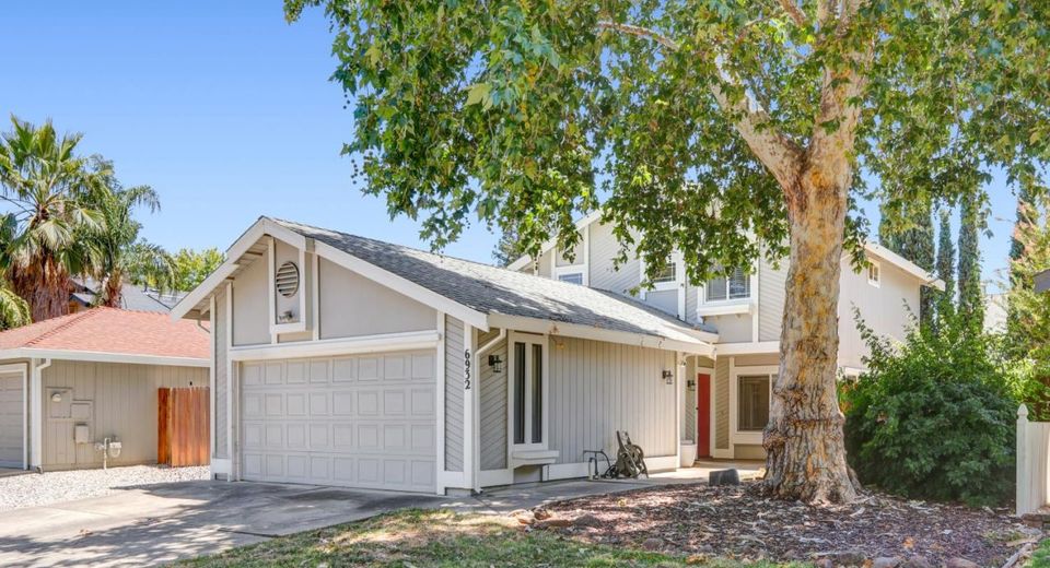 6932 Springmont Dr, Elk Grove, CA 95758 Photo