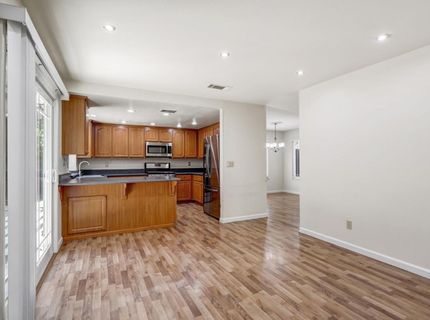 6932 Springmont Dr, Elk Grove, CA 95758 Photo