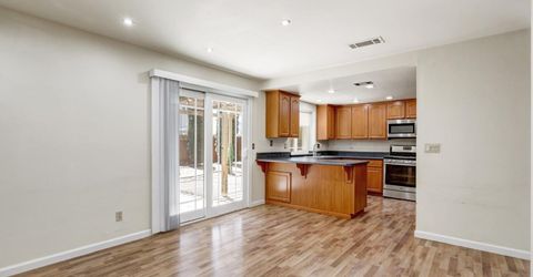 6932 Springmont Dr, Elk Grove, CA 95758 Photo