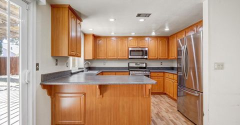 6932 Springmont Dr, Elk Grove, CA 95758 Photo