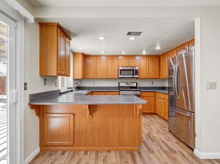 6932 Springmont Dr, Elk Grove, CA 95758 Photo