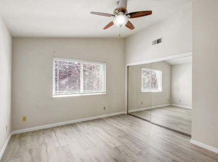 6932 Springmont Dr, Elk Grove, CA 95758 Photo