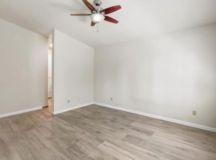 6932 Springmont Dr, Elk Grove, CA 95758 Photo