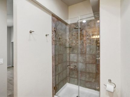 6932 Springmont Dr, Elk Grove, CA 95758 Photo