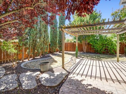 6932 Springmont Dr, Elk Grove, CA 95758 Photo