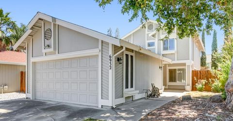 6932 Springmont Dr, Elk Grove, CA 95758 Photo