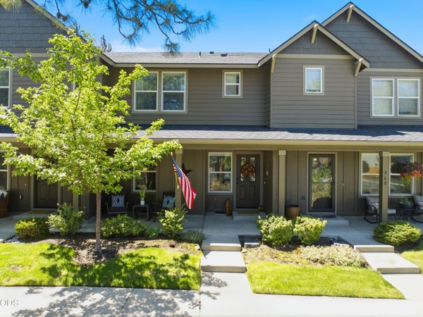 950 N Hindeman Avenue, Sisters, OR 97759