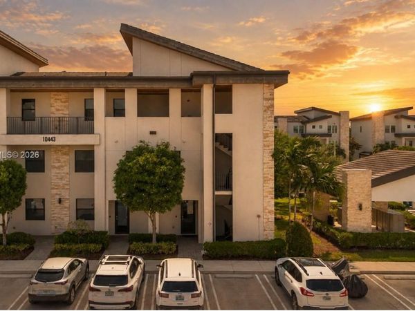 10443 NW 82nd St , Unit 8, Doral, FL 33178