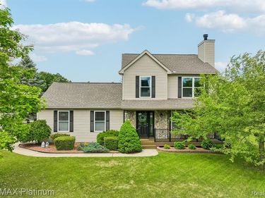 2353 Chestnut Bend, Oceola Twp, MI 48855