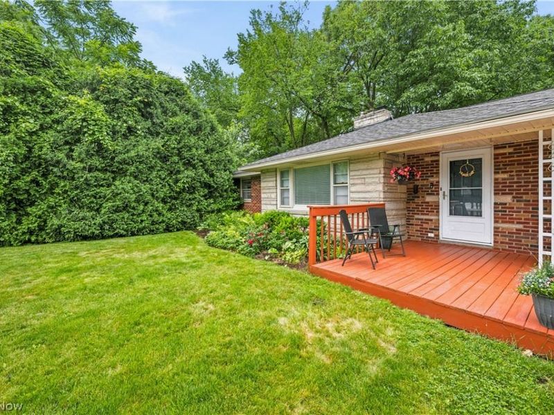 646 Palisades Drive, Akron, OH 44303 Photo 4