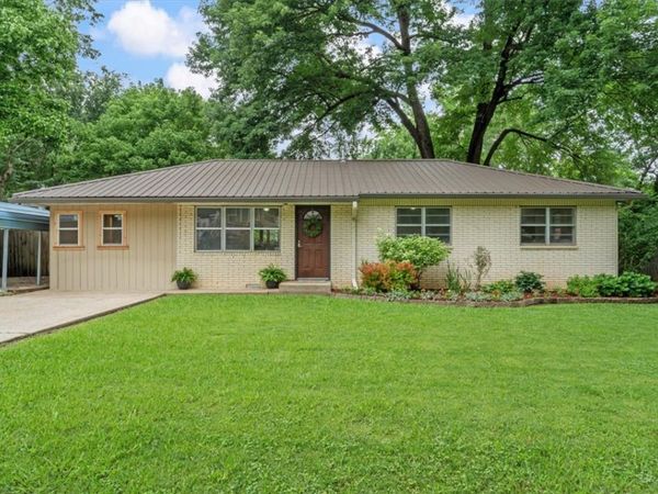 505 3rd Avenue, Gravette, AR 72736