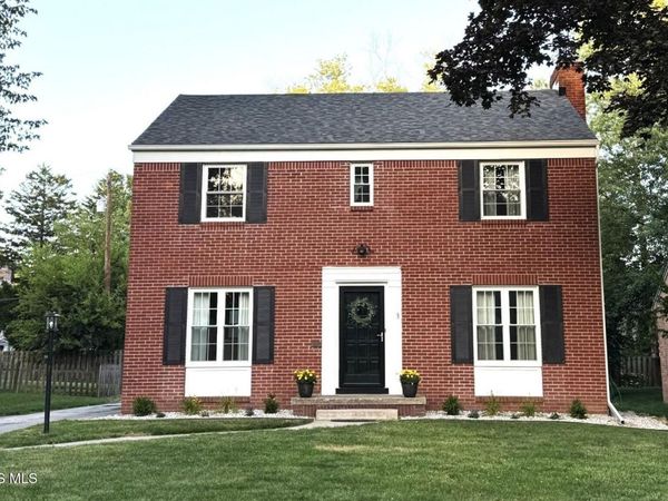 2914 Meadowwood Drive, Toledo, OH 43606