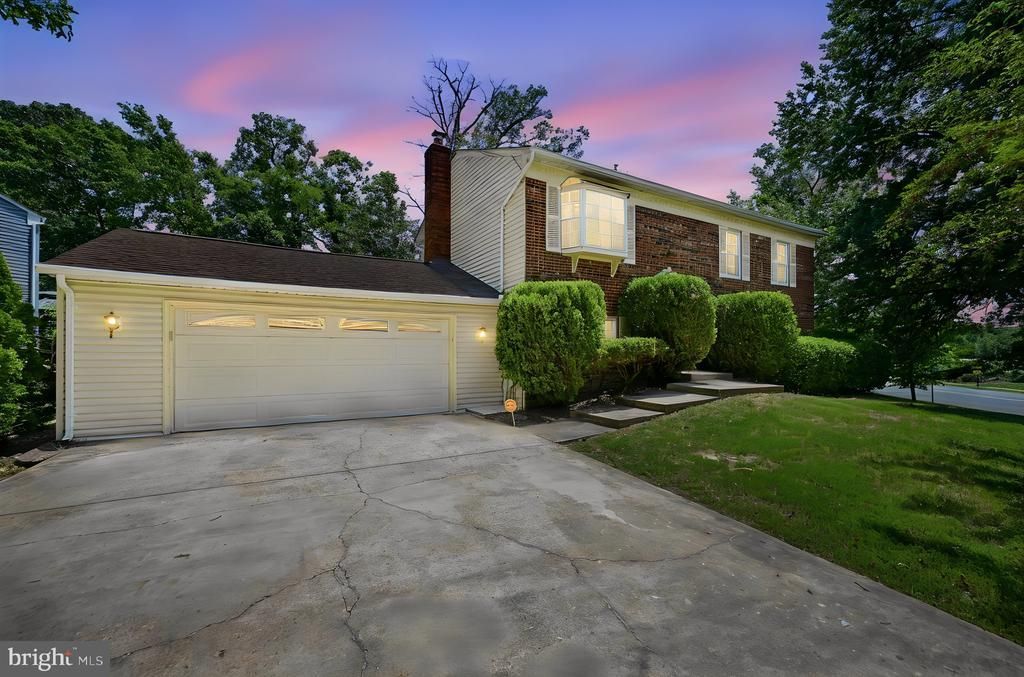 2302 IMPERIAL COURT , WALDORF, MD 20602