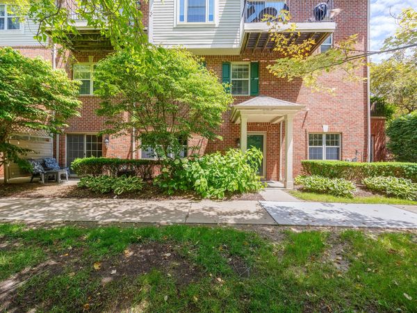 39688 Rockcrest Lane, Northville, MI 48168