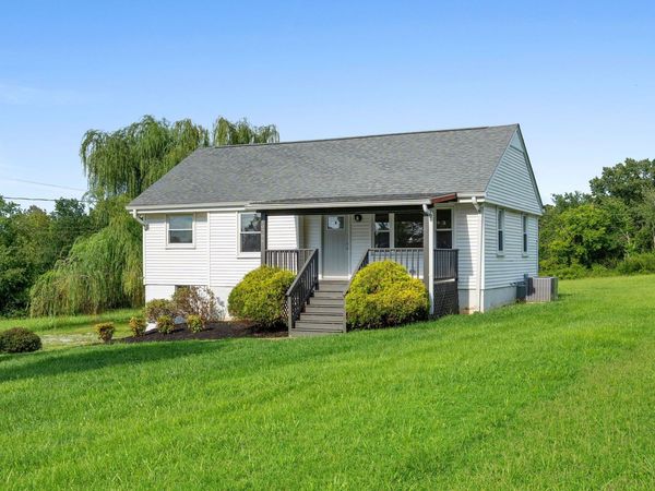 10786 New Cut Off Rd, Bon Aqua, TN 37025