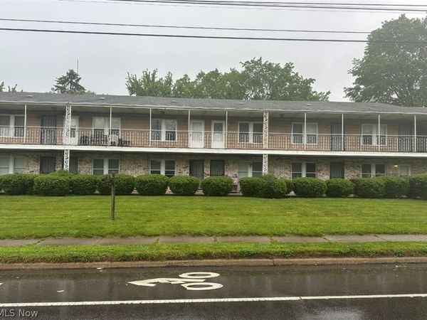 811 E Wilbeth Road , Unit 7, Akron, OH 44306