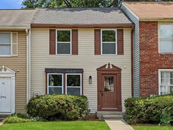 2085 Fairways Court NW, Kennesaw, GA 30144