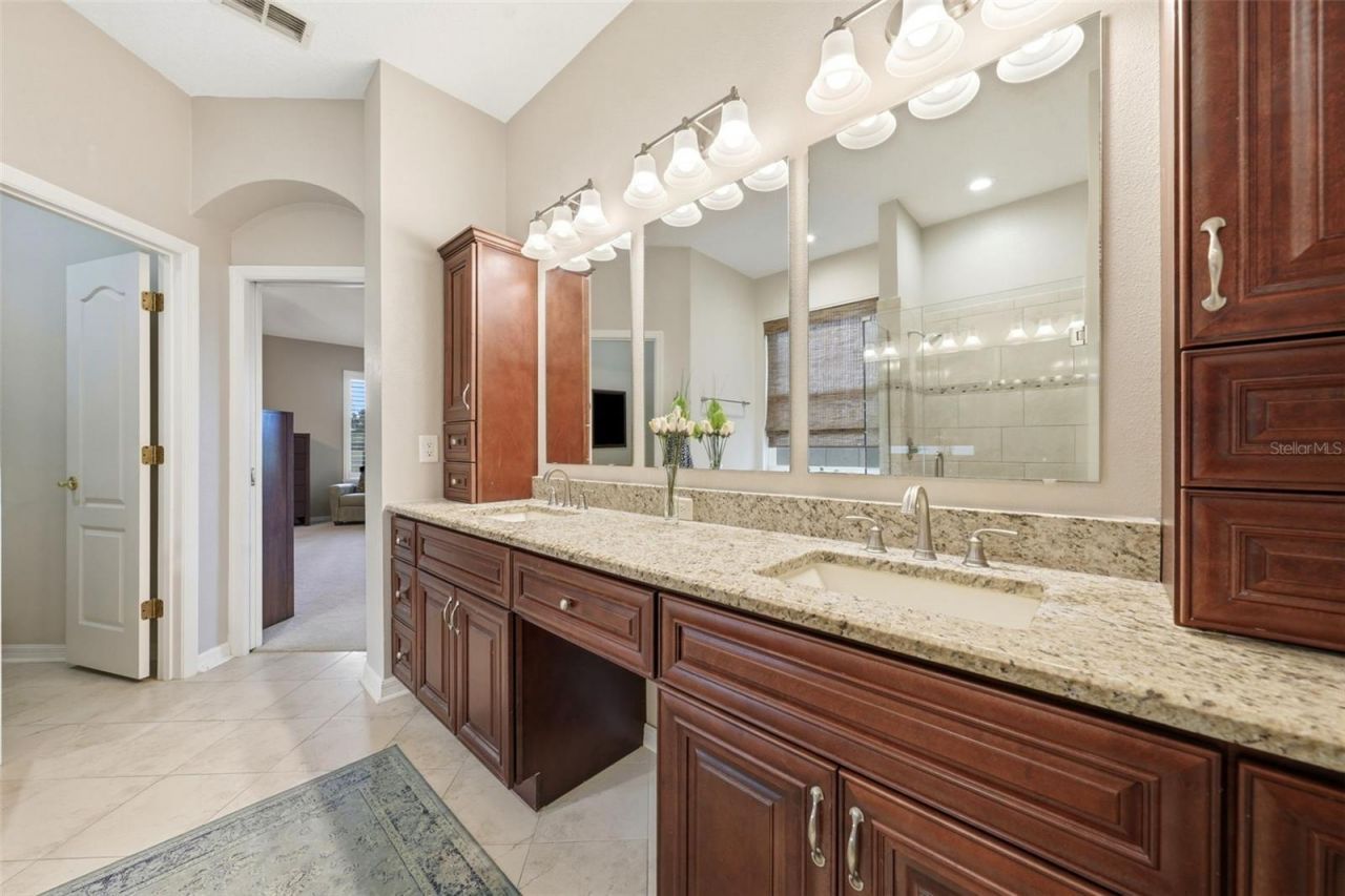 7029 Pine Hollow Drive , Mount Dora, FL 32757 Photo