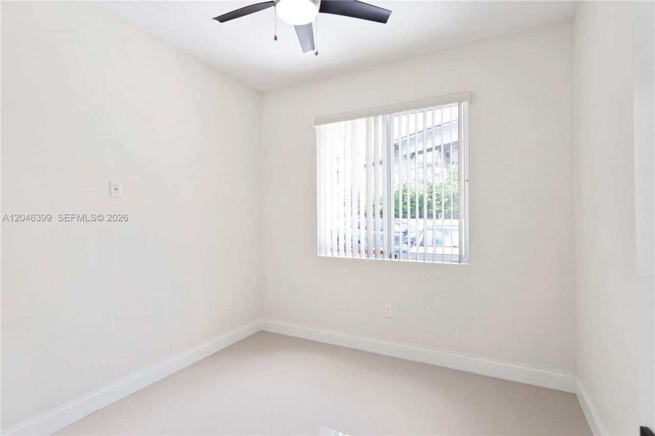 1252 NW 39th St , Unit 1252, Miami, FL 33142 Photo