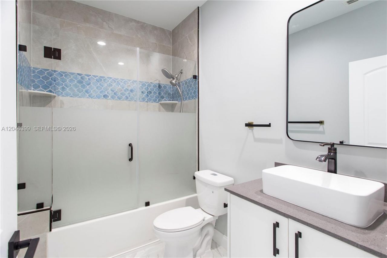 1252 NW 39th St , Unit 1252, Miami, FL 33142 Photo