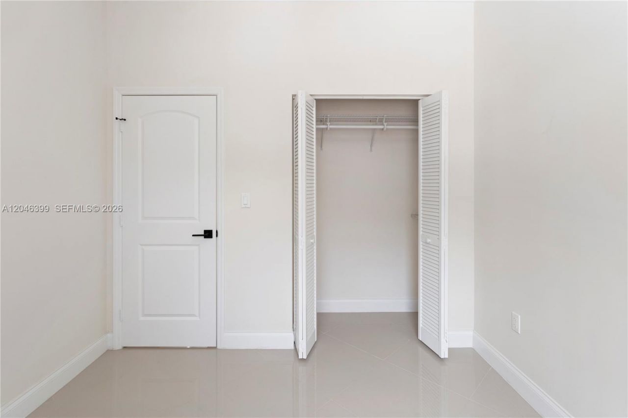 1252 NW 39th St , Unit 1252, Miami, FL 33142 Photo