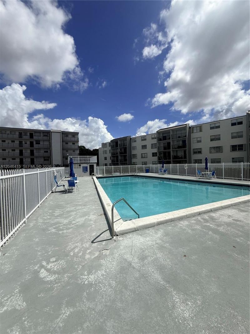 14155 SW 87th St, Unit 404-E, Miami, FL 33183 Photo