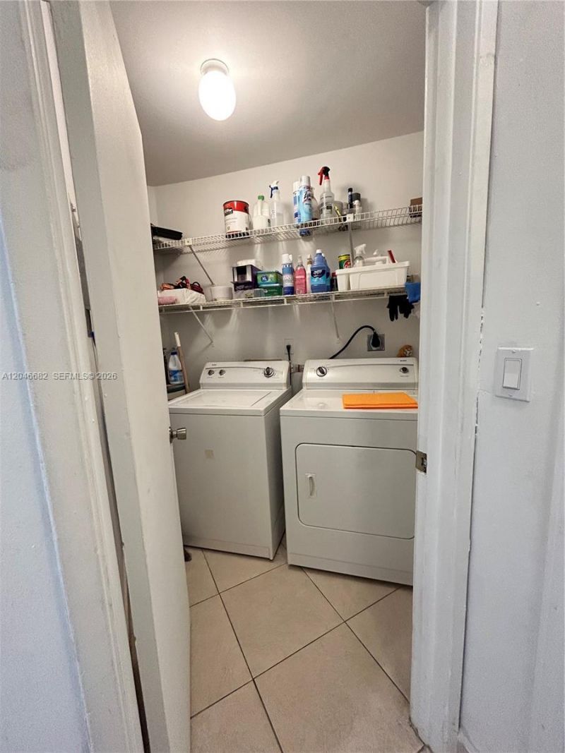 9421 Fontainebleau Blvd , Unit 202-35, Miami, FL 33172 Photo