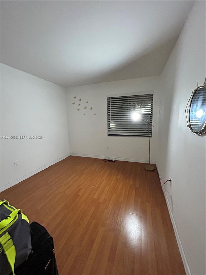 9421 Fontainebleau Blvd , Unit 202-35, Miami, FL 33172 Photo