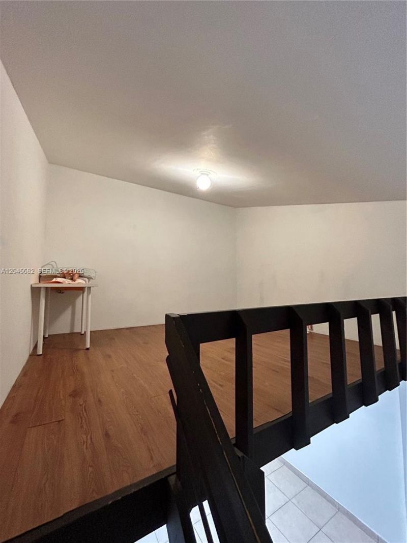 9421 Fontainebleau Blvd , Unit 202-35, Miami, FL 33172 Photo