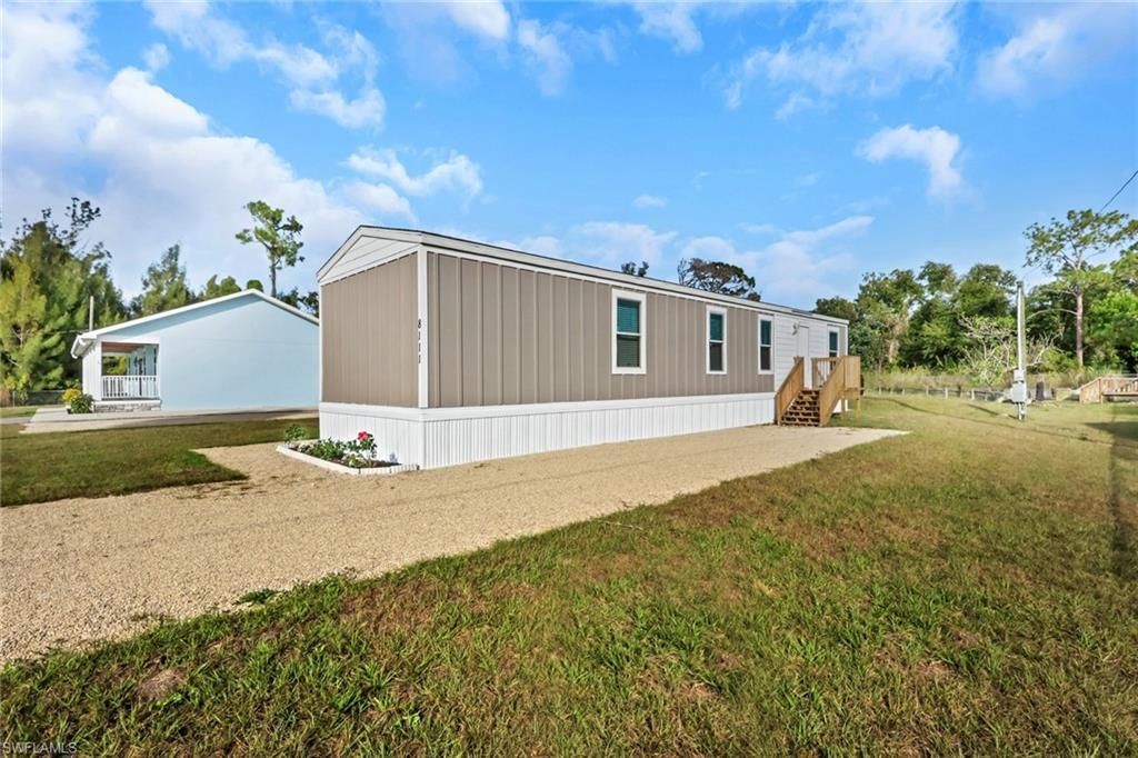 8111 Breeze Dr , North Fort Myers, FL 33917 Photo