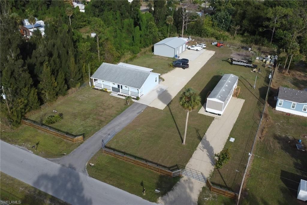 8111 Breeze Dr , North Fort Myers, FL 33917 Photo