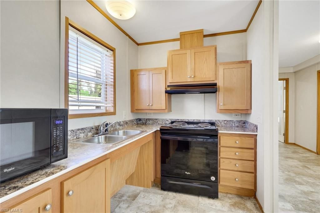 8111 Breeze Dr , North Fort Myers, FL 33917 Photo