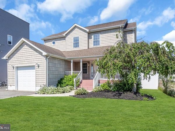 16 LONGMAN STREET, TOMS RIVER, NJ 08753