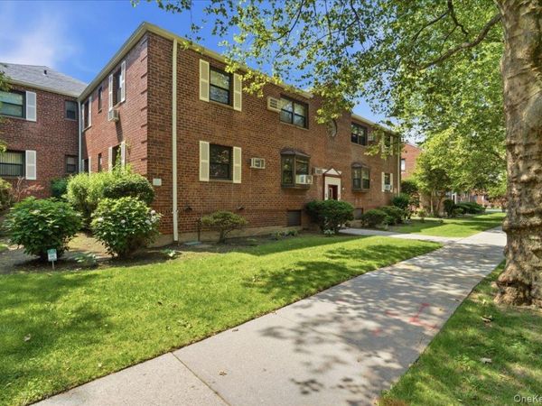 86-22 155th, Unit 3L, Howard Beach, NY 11414