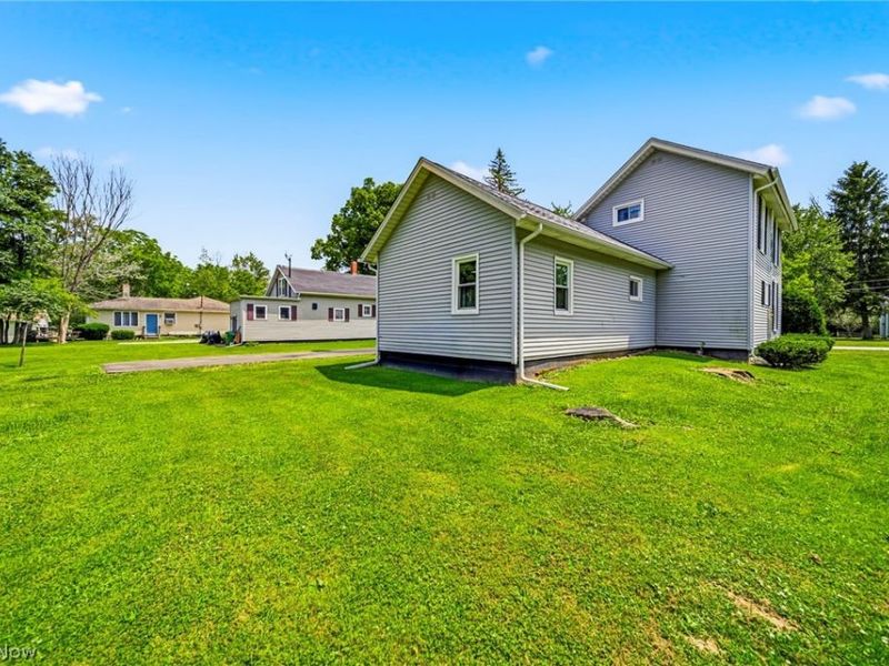 61 Erie Street E, Jefferson, OH 44047 Photo 9