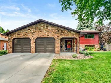 3907 3rd Street S, Moorhead, MN 56560