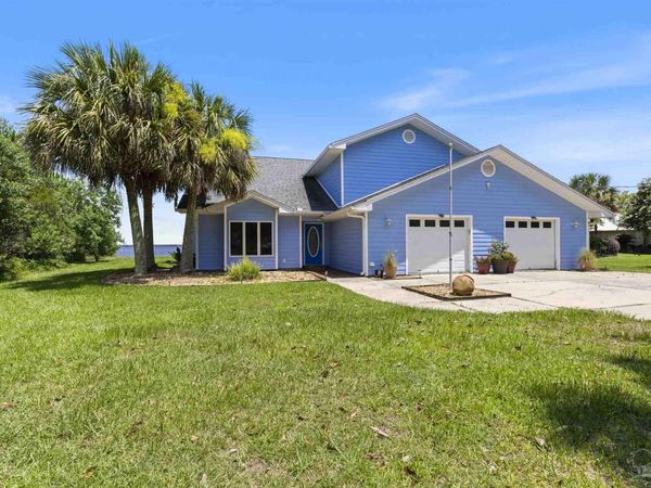 2116 Copelare Dr, Milton, FL 32583