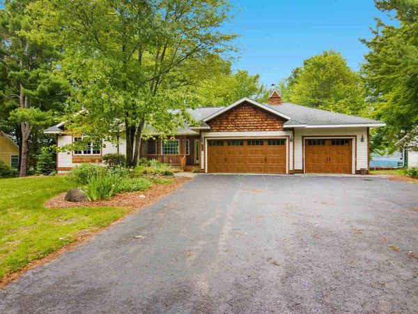 9506 Lakeside Drive, Alden, MI 49612