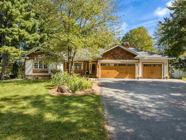 9506 Lakeside Drive, Alden, MI 49612